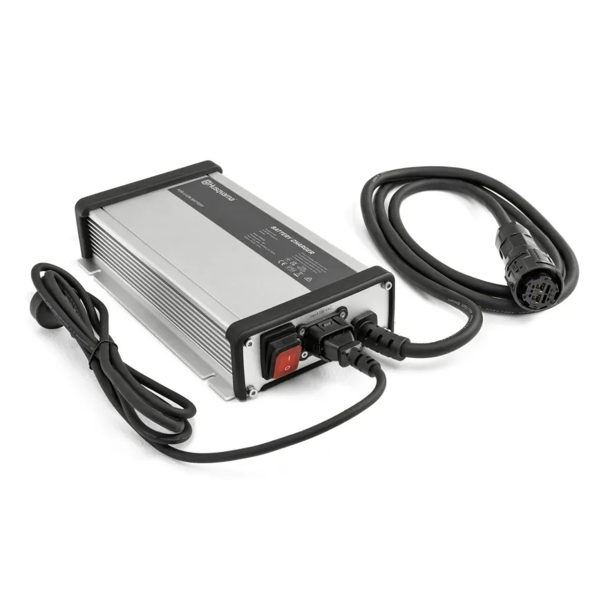 Akkulaturi Husqvarna PS900C, 900W, 48V akkuajoleikkureille