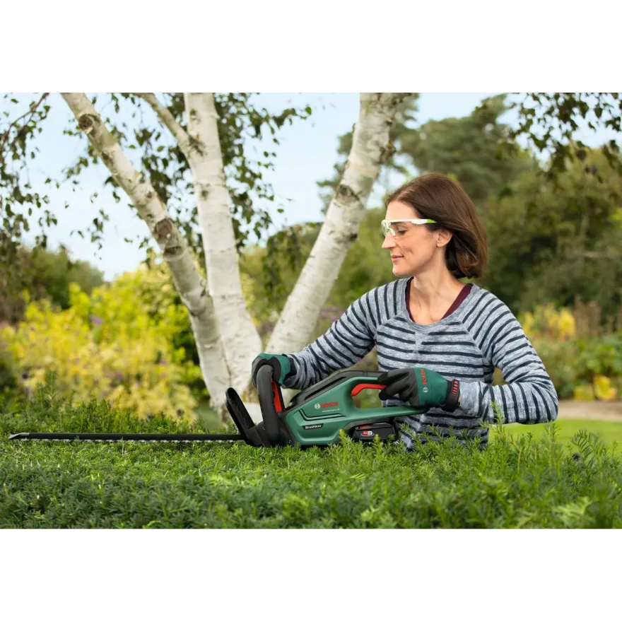 Akkupensasleikkuri Bosch UniversalHedgecut 18-55 Solo, 18V, ilman akkua, Verkkokaupan poistotuote