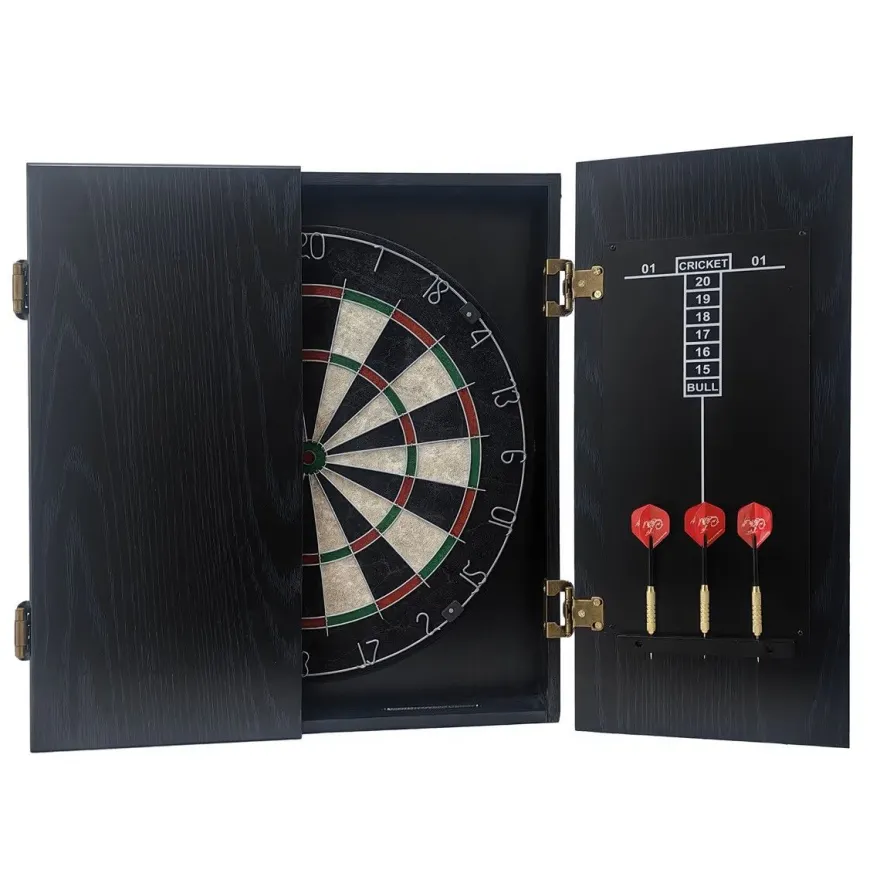 Darts-taulu kaapilla, React