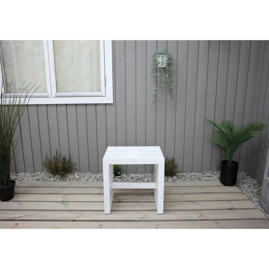 Jakkara Baltic Garden Cuba 45x45cm er värejä