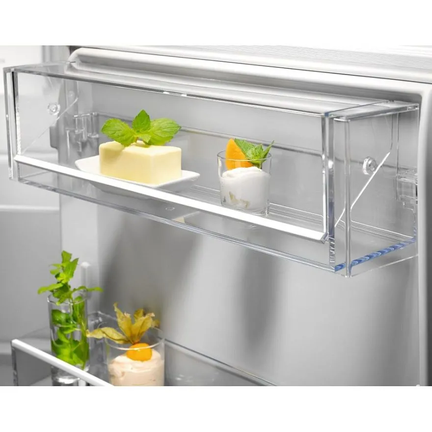 Jääkaappipakastin Electrolux Series 700 ENG7TE18S, 54.6cm, 194/62 l, integroitava