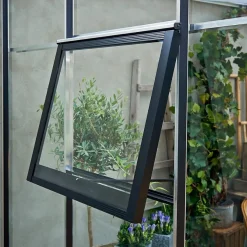 Kasvihuone Veranda 4,4m², antrasitmusta alumiinirunko, turvalasit, kennolevykatto