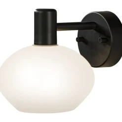 Kylpyhuoneen seinävalaisin Aneta Lighting Elba, eri värejä