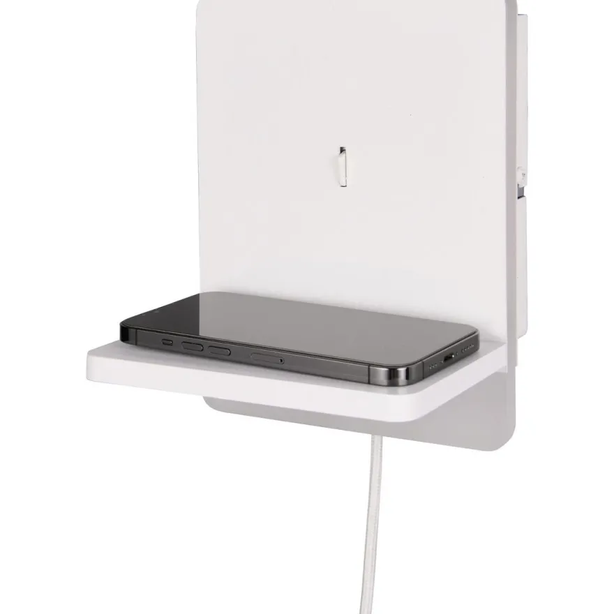 LED-seinävalaisin latausasemalla Trio Fairfield