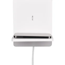 LED-seinävalaisin latausasemalla Trio Fairfield