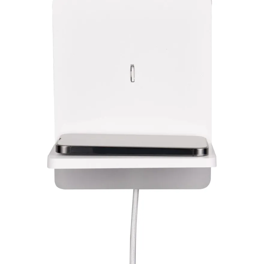LED-seinävalaisin latausasemalla Trio Fairfield