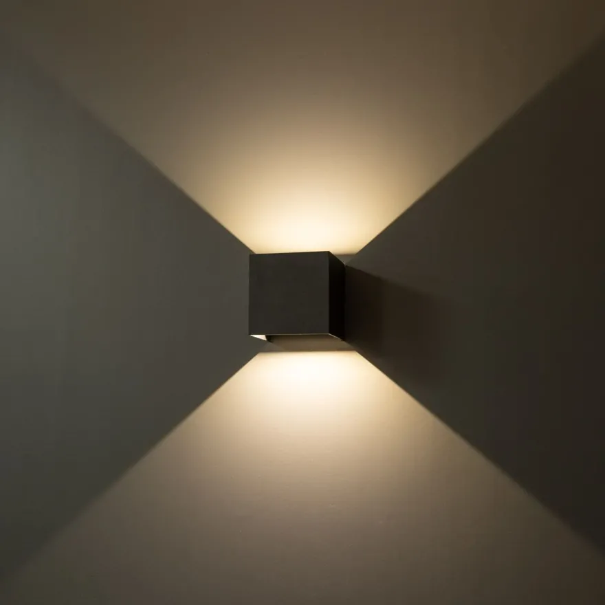 LED-ulkoseinävalaisin FTLIGHT Iina, 2x5W, eri valonvärejä, 570lm, säädettävä keila, musta