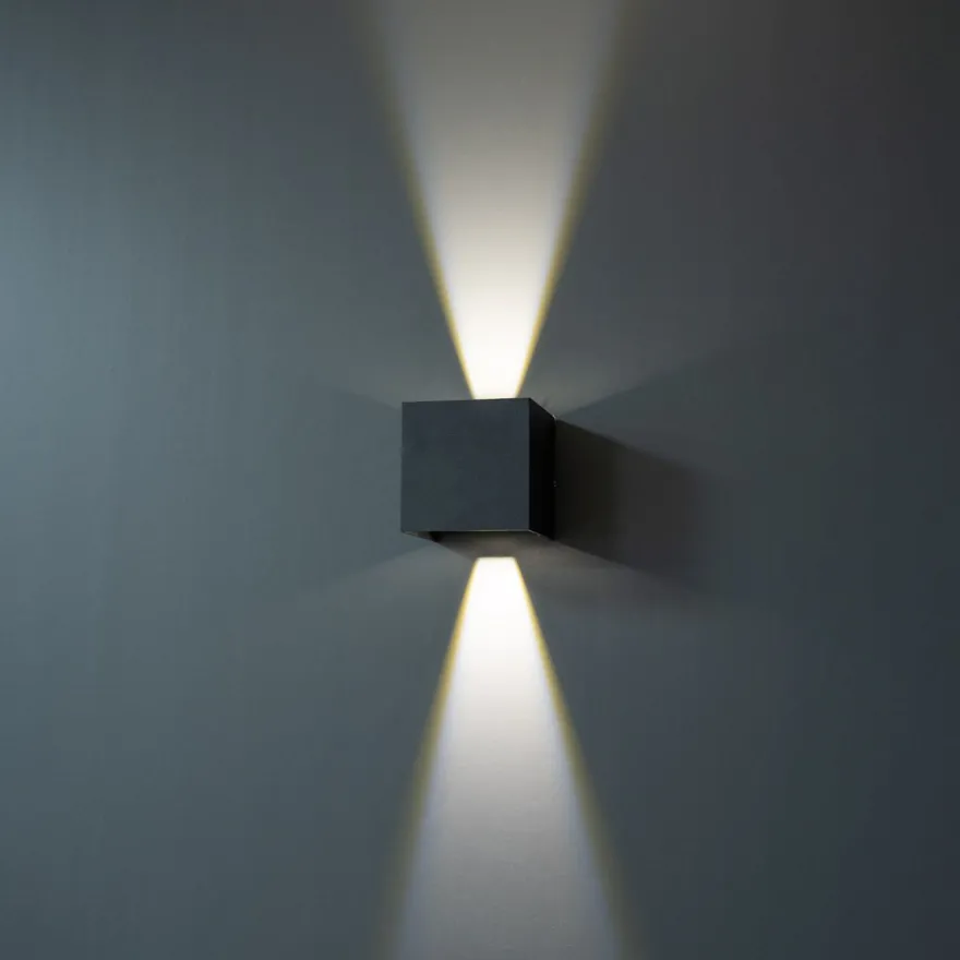 LED-ulkoseinävalaisin FTLIGHT Iina, 2x5W, eri valonvärejä, 570lm, säädettävä keila, musta