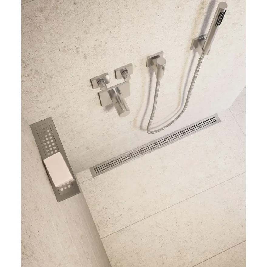 Linjalattiakaivon ritilä Unidrain Classicline Classic 1601, eri kokoja