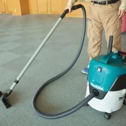 Märkä-/kuivaimuri Makita VC2000L