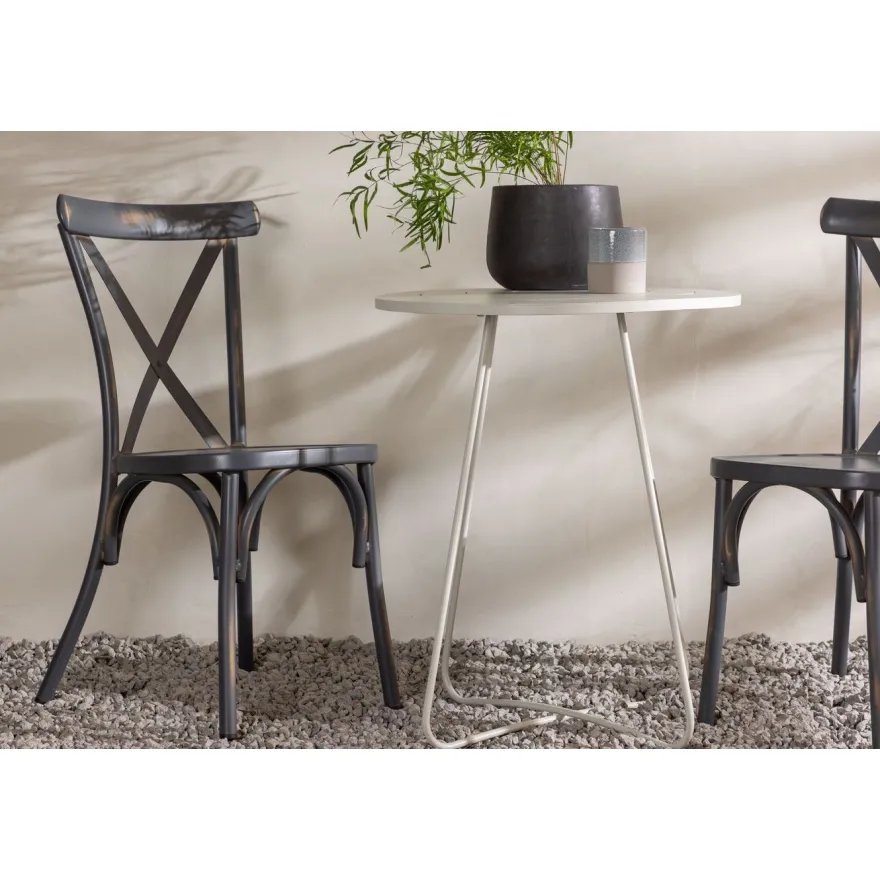 Parvekeryhmä Venture Home, ø60cm Bacong-pöytä + 2 mustaa Tablas-tuolia