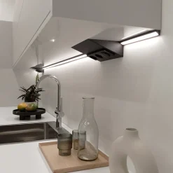 Pistorasia Limente Luxa-32, 30W, 24V LED-virtalähde, kaksoiskytkin, valkoinen