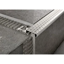 Porraskulmalista Progress Profiles Prostair ACC, 2,7m, 30mm, 4,5mm, harjattu rst