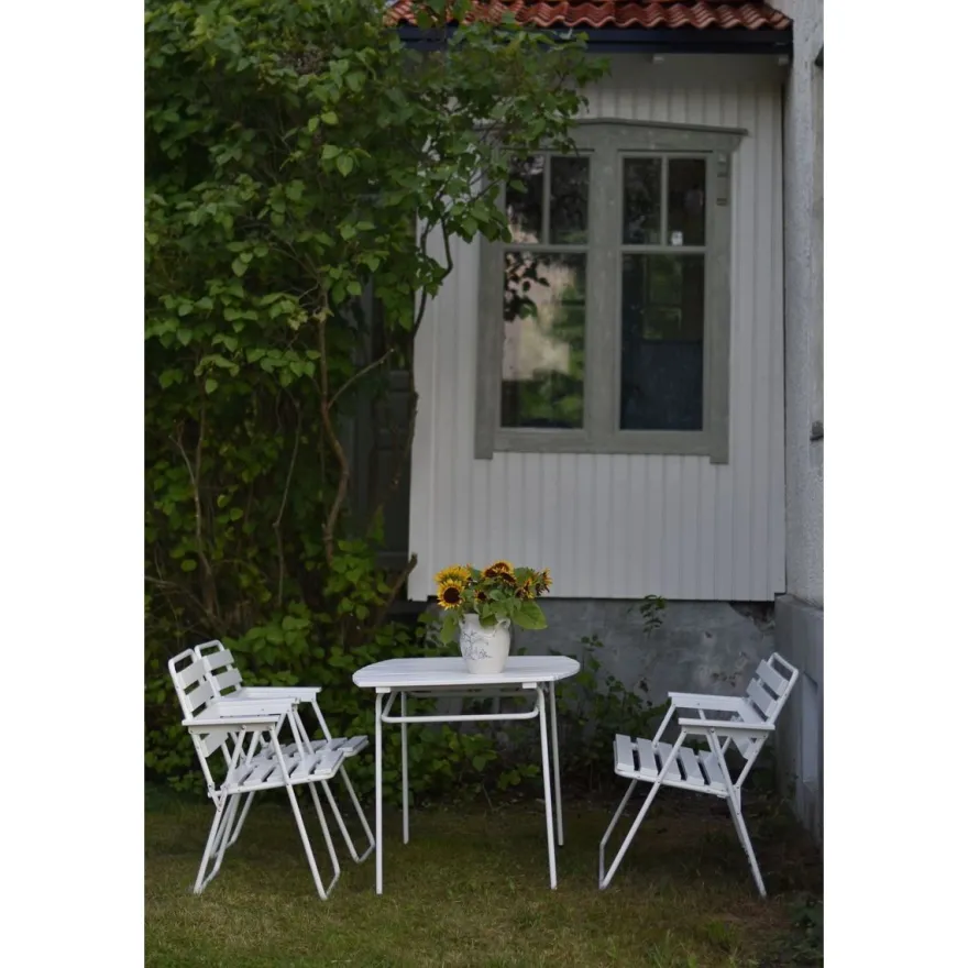 Pöytäryhmä Varax Retro, 403 pöytä + 2 kpl 305 tuoleja + 302 penkki, eri värejä