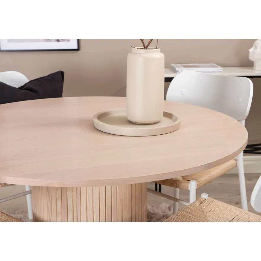 Ruokailuryhmä Venture Home, ⌀110cm beige Bianca-pöytä + 4 valkoista Polly-tuolia