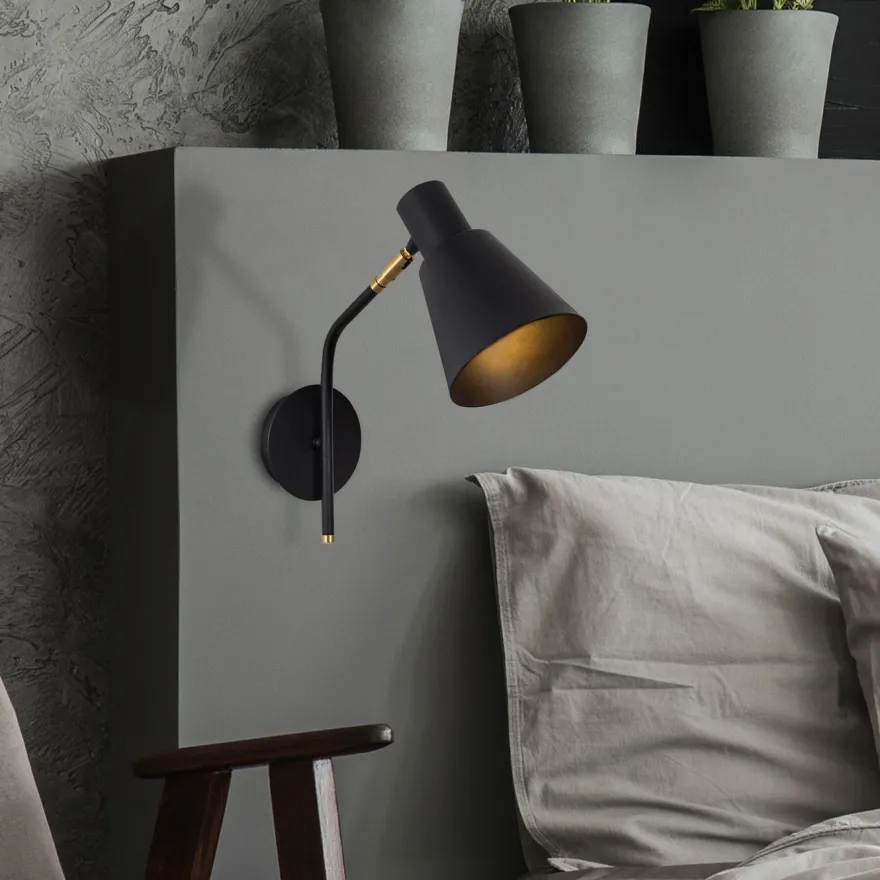 Seinävalaisin Linento Lighting Sivani 2, Ø15cm, E27, suunnattava