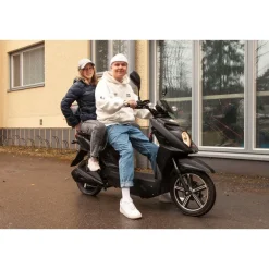 Sähköskootteri Kontio e-Scooter 2.0, eri värejä