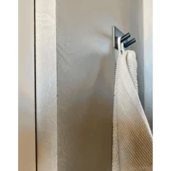 Sisustuslaasti Dekofloor Stucco kuivan tilan seinään eri värejä