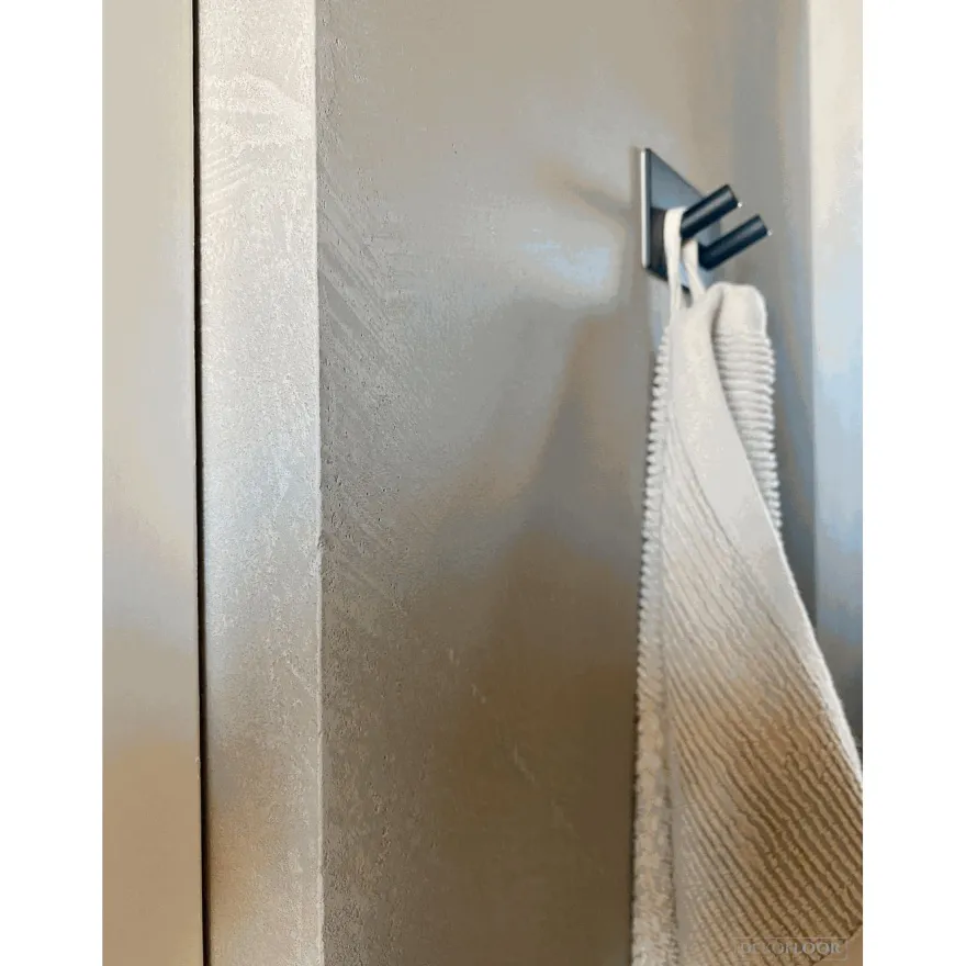 Sisustuslaasti Dekofloor Stucco kuivan tilan seinään eri värejä