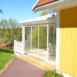 Terassin liukuovi Landskap Stadig, pidennetty kesäkausi, 4 osaa, eri kokoja, eri värejä