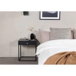 Yöpöytä Venture Home Bakal